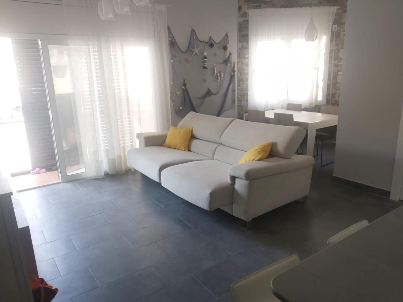 Baix A Mar Apartment Torredembarra Bagian luar foto