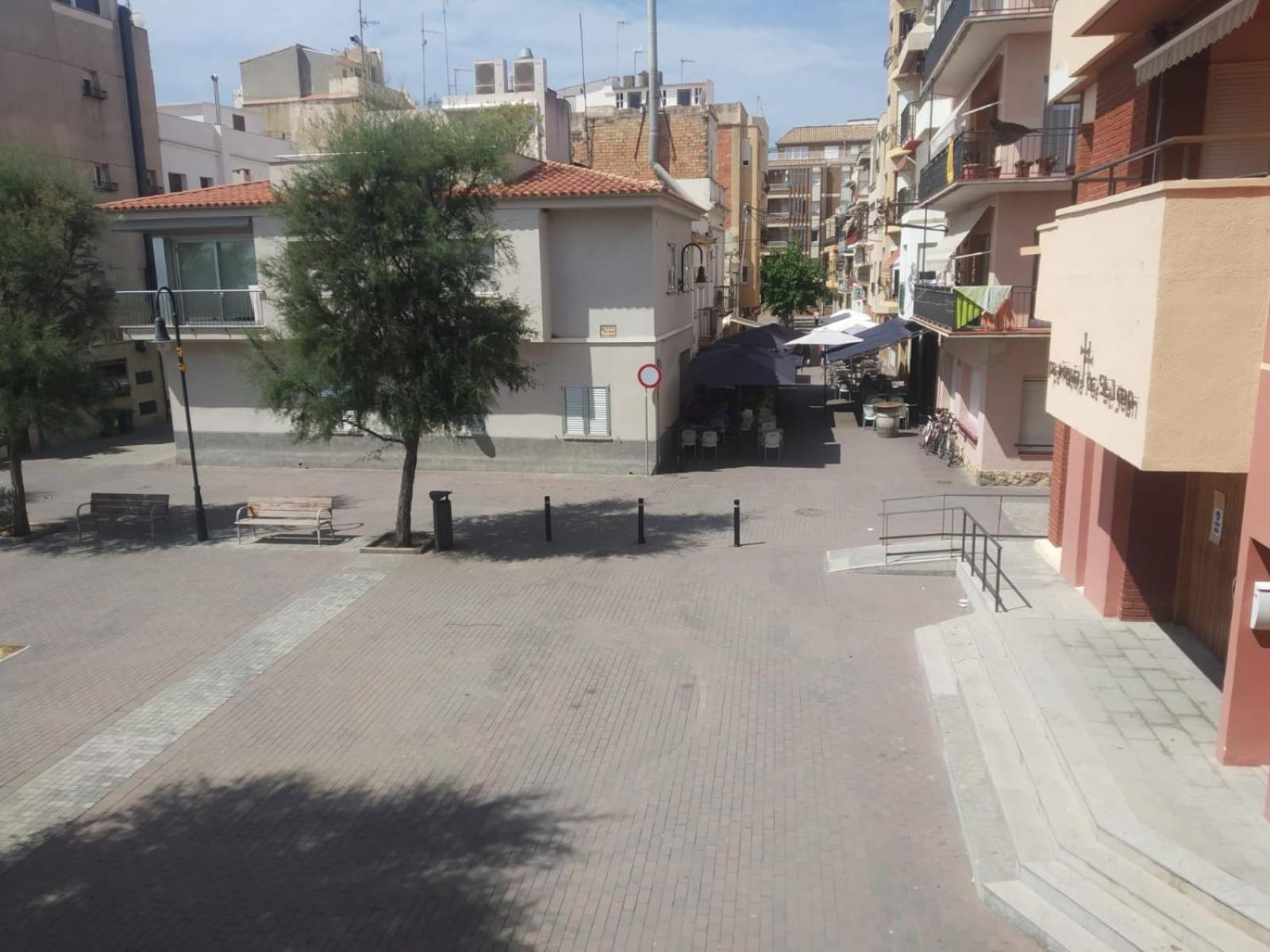 Baix A Mar Apartment Torredembarra Bagian luar foto